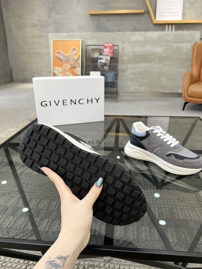 Givenchy Sneakers